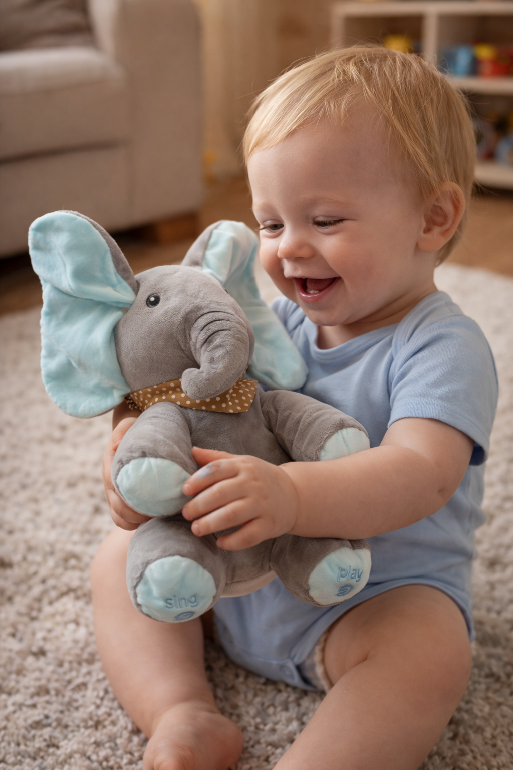 Slonče plišana igračka (Play & Sing)